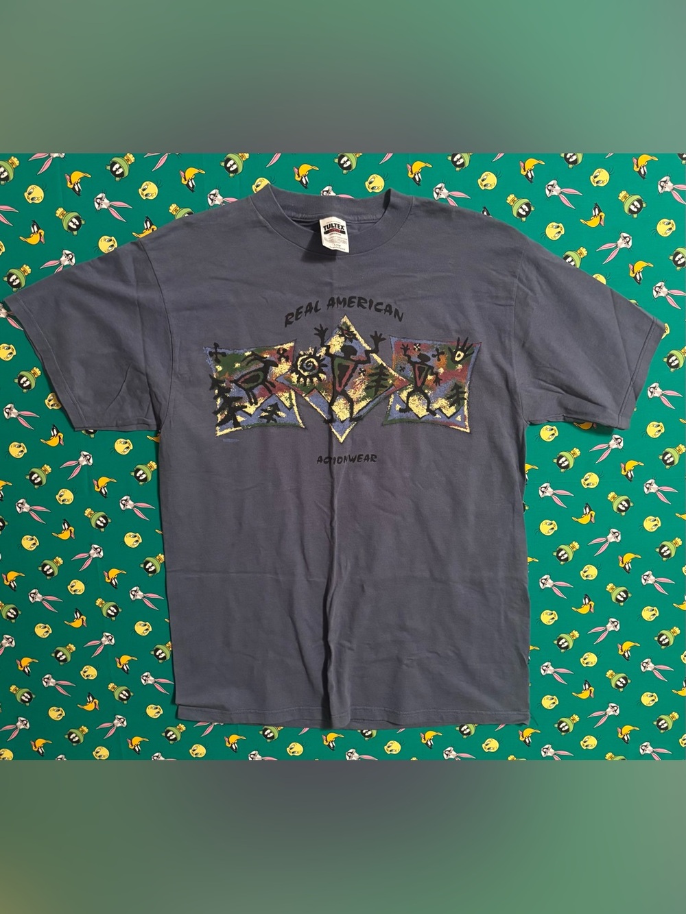Tultex Men's Slate Gray Graphic Tee with Abstract Front Print